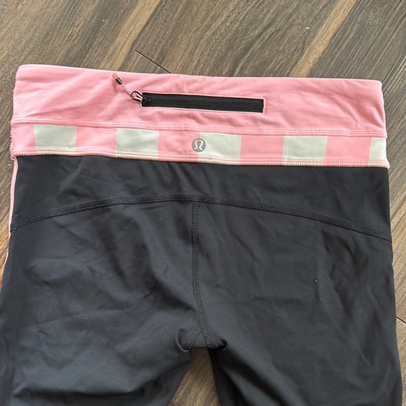 Lululemon Black and Pink Crop Leggings - Picture 2 of 5